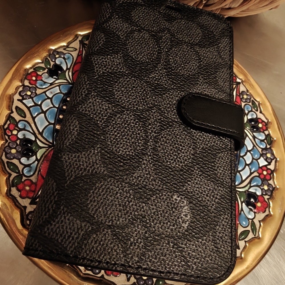 Coachfolio Phone Case. Nwot